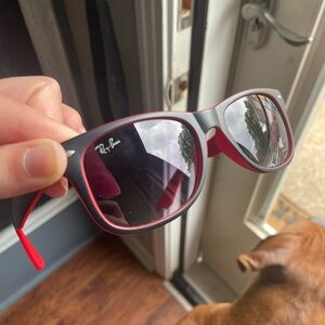 Ray-Bans NWOT comes with case and cleaning cloth, never worn